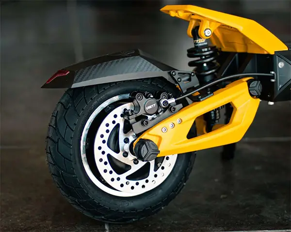 How To Choose Electric Scooter: Ultimate E-Scooter Buying Guide 4 rear wheel of vsett 10 scooter