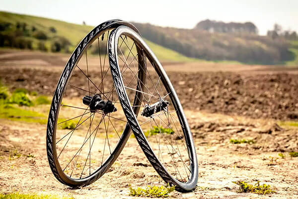 How To Choose The Correct Road Bike Wheel Depth? 3 30mm below 1
