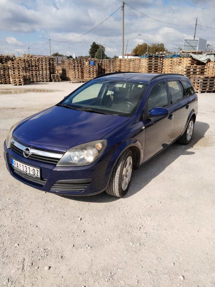 Opel astra katavan. 2006. godiste.